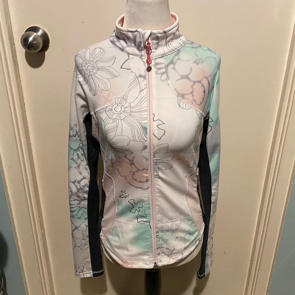 RARE LULULEMON DEVINE JACKET